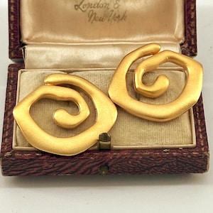 Vintage Gold Swirl Earrings, 1980s Organic Statement Studs, Bold Sculptural Retro Jewelry, Designer Abstract Gold Earrings, Gift For Her