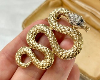 Broche vintage des années 1980 en cristal autrichien serpent enroulé en plaqué or 18 carats, bijoux vintage serpent en plaqué or 18 carats, cadeau pour elle