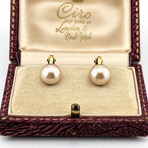Vintage Ciro 9 karat massivt guld med glaspärlor, klippörhängen, statement designersmycken från 1980-talet