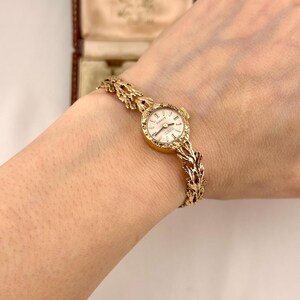 Solid 9ct Gold Ladies Watch – 1970 Everite Textured Bracelet – Vintage Luxury Timepiece