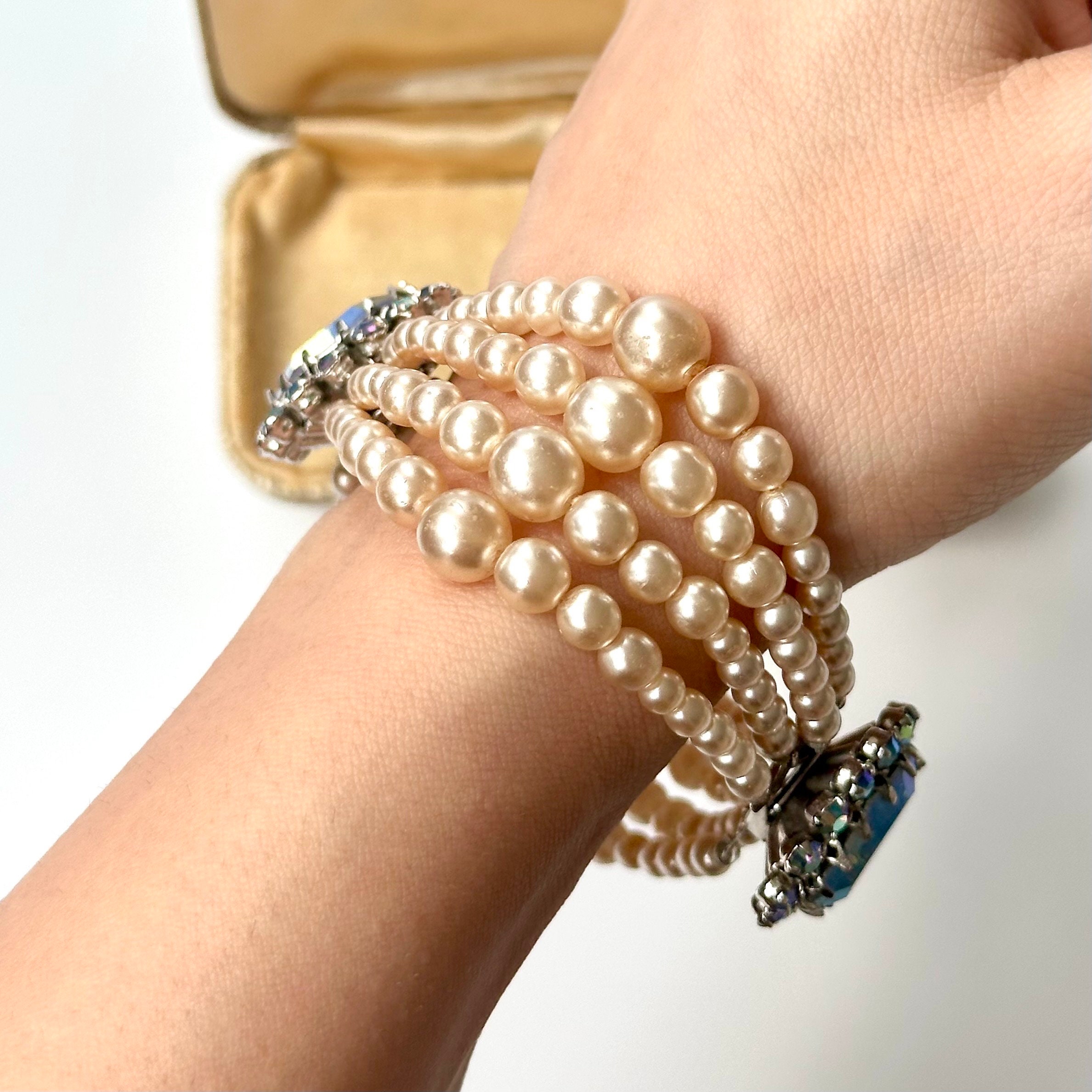 1950s’pearl×aurora RS　leaf　Ｘmas bracelet Vintage 1950s Aurora Borealis Rhinestone & Four-strand Faux