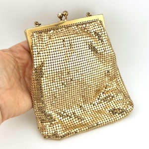 Vintage Gold Disco Mesh Purse, 70s Chainmail Evening Bag, Studio 54 Style Party Clutch, Snake Chain Strap, Retro Glam, Vintage Gift For Her