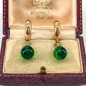 1980s Emerald Green Glass Gold Hoops, French Couture Huggie Hoop, Statement Jewelry