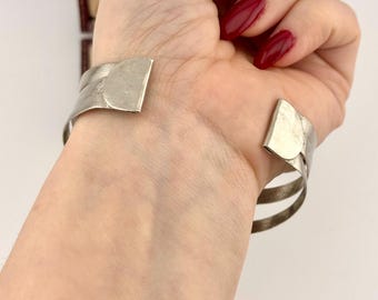 ★専用★ 1088/ヴィンテージ/スカラベ/ブレスレット ヴィンテージ エジプト リバイバル スカラベ ステートメント カフ