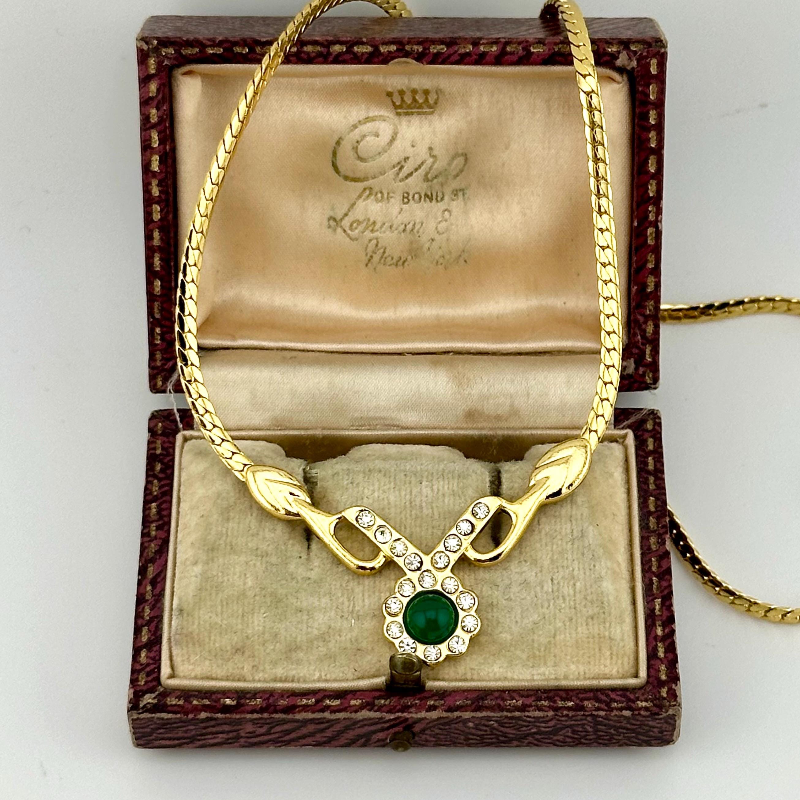 Collier Vintage En Ambrolithe Vert - Longueur 66 Cm, Bel état