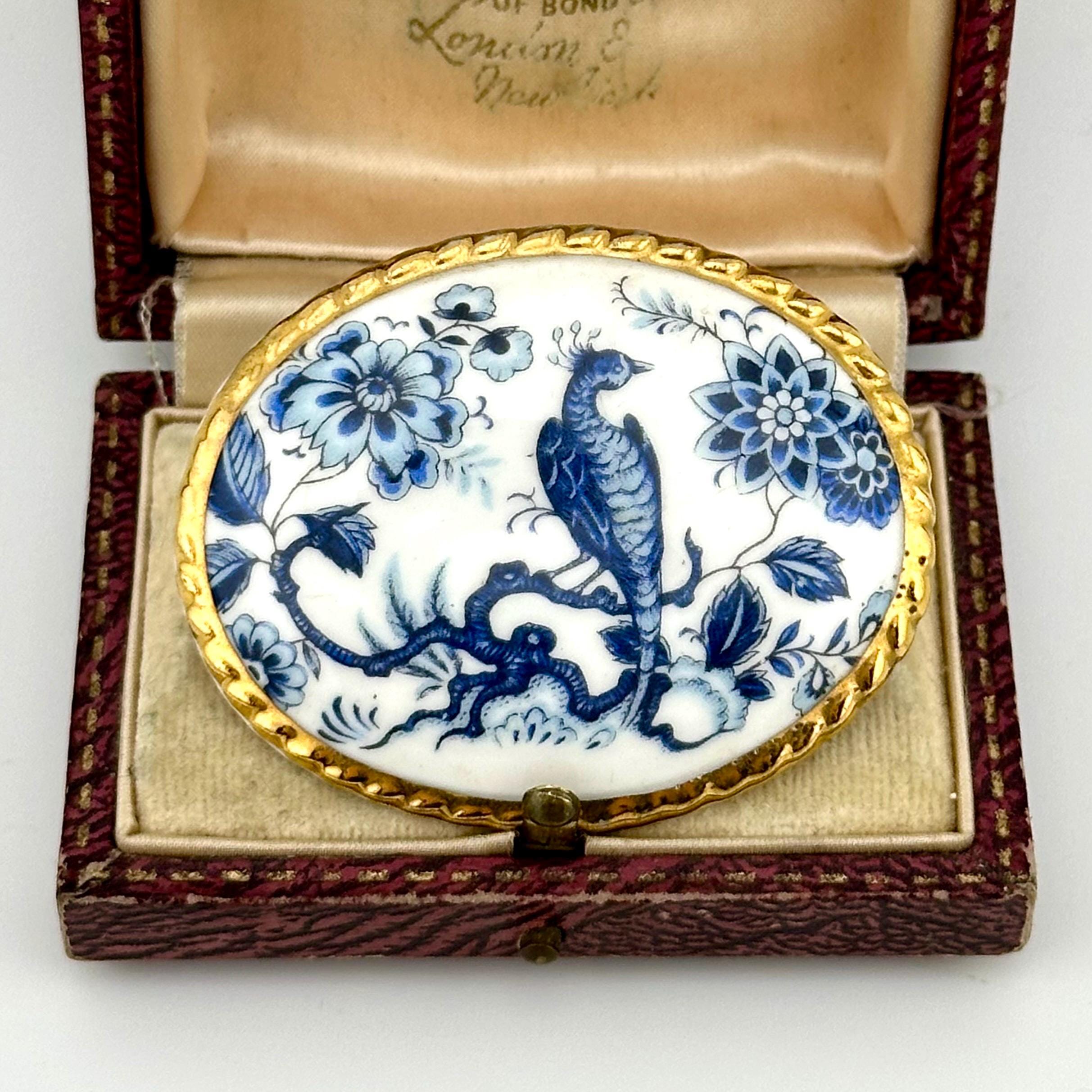 Vintage Aynsley Peacock Porzellan Brosche, 1960s Handbemalte Blau & Weiß Fine Bone China Pin