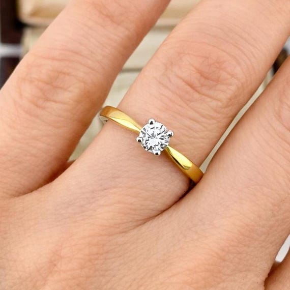 18ct Solid Yellow Gold Solitaire Ring, Minimalist… - image 1