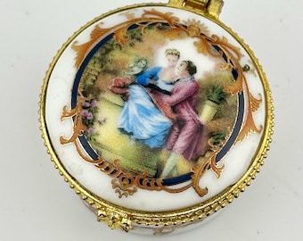 Joyero vintage rococó para amantes, recuerdo de porcelana estilo Limoges, escena de cortejo francés