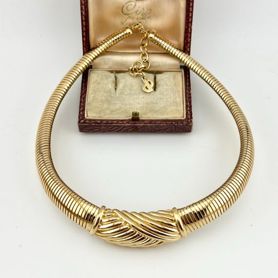 Vintage Christian Dior Omega Necklace, 1980s Gold Geometric Ribbed