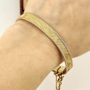 Vintage 1970s Gold Mesh Bracelet, Woven Flat Statement Bangle, Heirloom Vintage Bracelet, Mid Century Vintage Bracelet, Unique Gift For Her