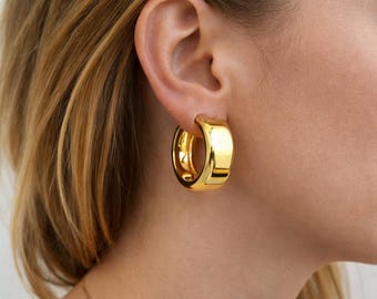Vintage gouden hoepeloorbellen, statement dikke dikke dikke gedurfde vergulde retro catwalk-sieraden uit de jaren 80
