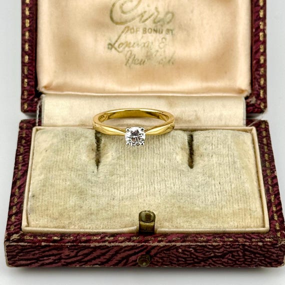 Solid 18ct Gold Solitaire Engagement Ring, Vintag… - image 4