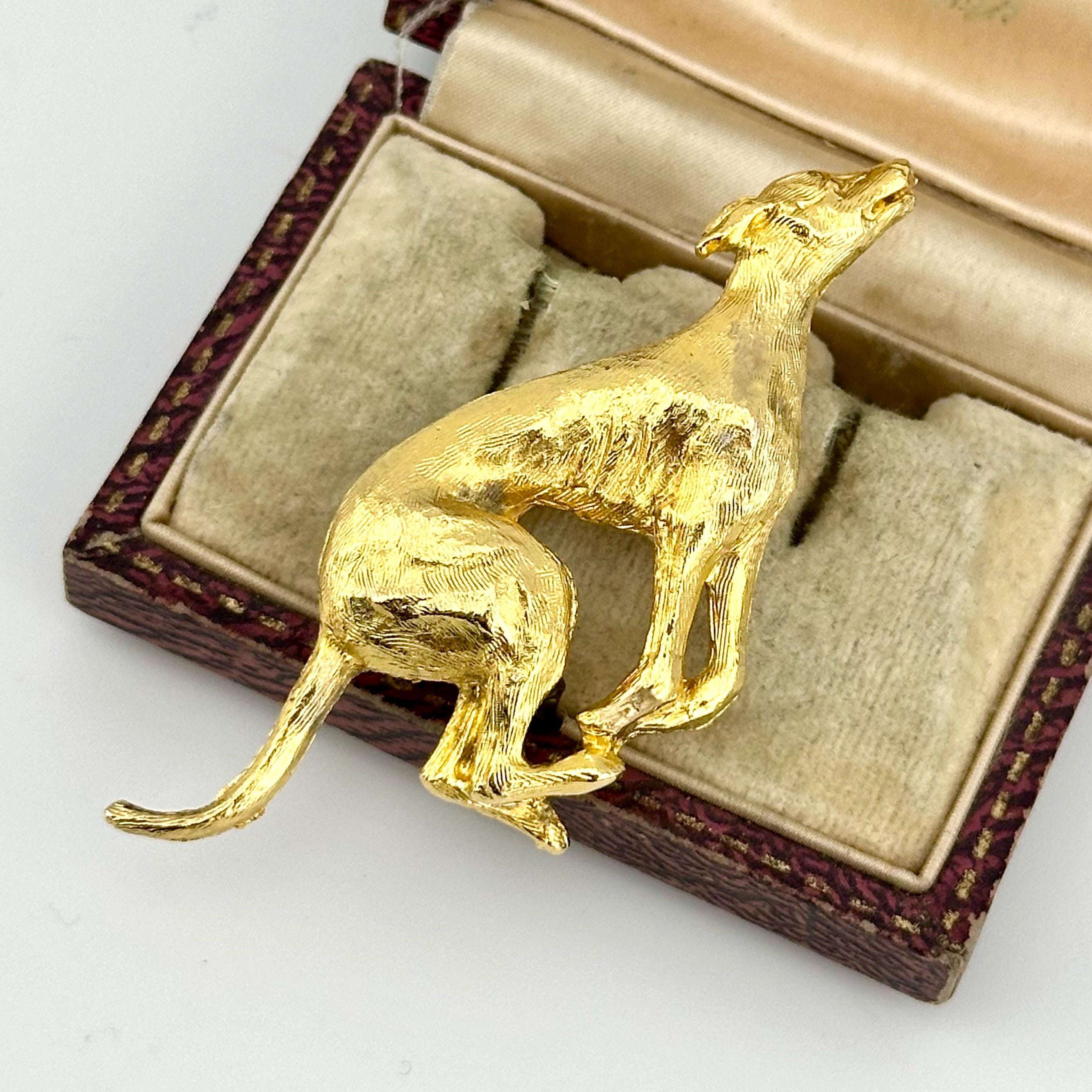 ヴィンテージブローチ　グレーハウンド　犬 Vintage Gold Greyhound Brooch, Sculptural Art Deco Dog Statement