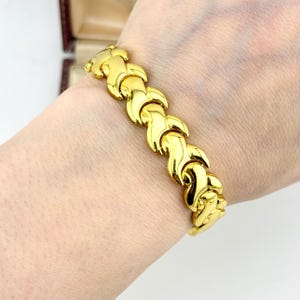 Vintage Gold Zig Zag Bracelet | 1960s Geometric Chain - Etsy Vintage Gold Zig Zag Bracelet | 1960s Geometric Chain - Etsy