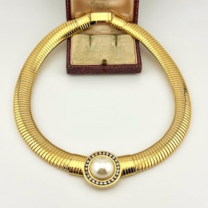 Vintage 1980s Gold Omega Choker Necklace, Statement Vintage Jewelry, Heirloom Bridal Necklace, Collectible Vintage Pearl Choker-Gift For Her