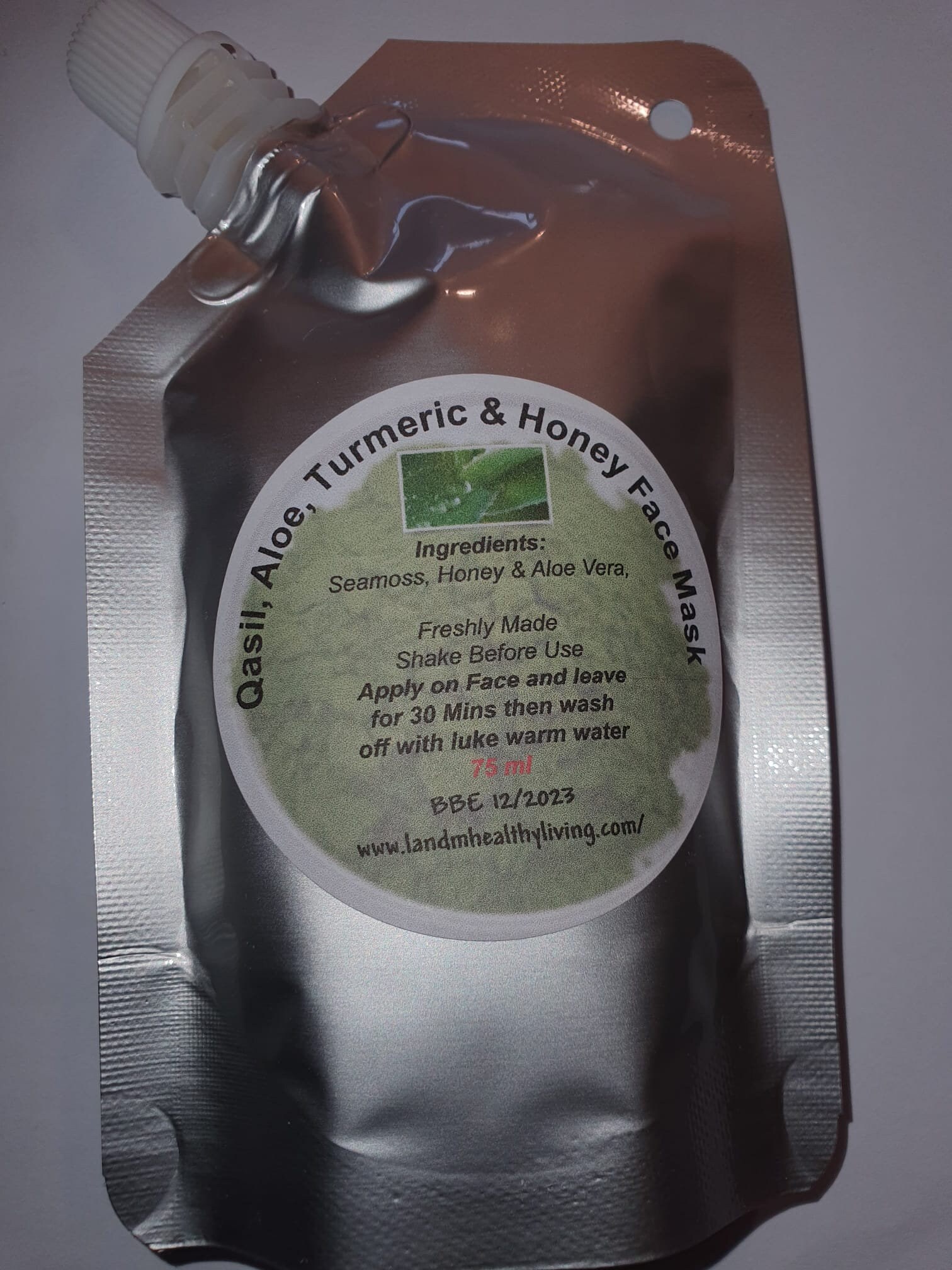 Qasil, Turmeric, Seamoss, Aloe Vera & Honey Face Mask Natural 100