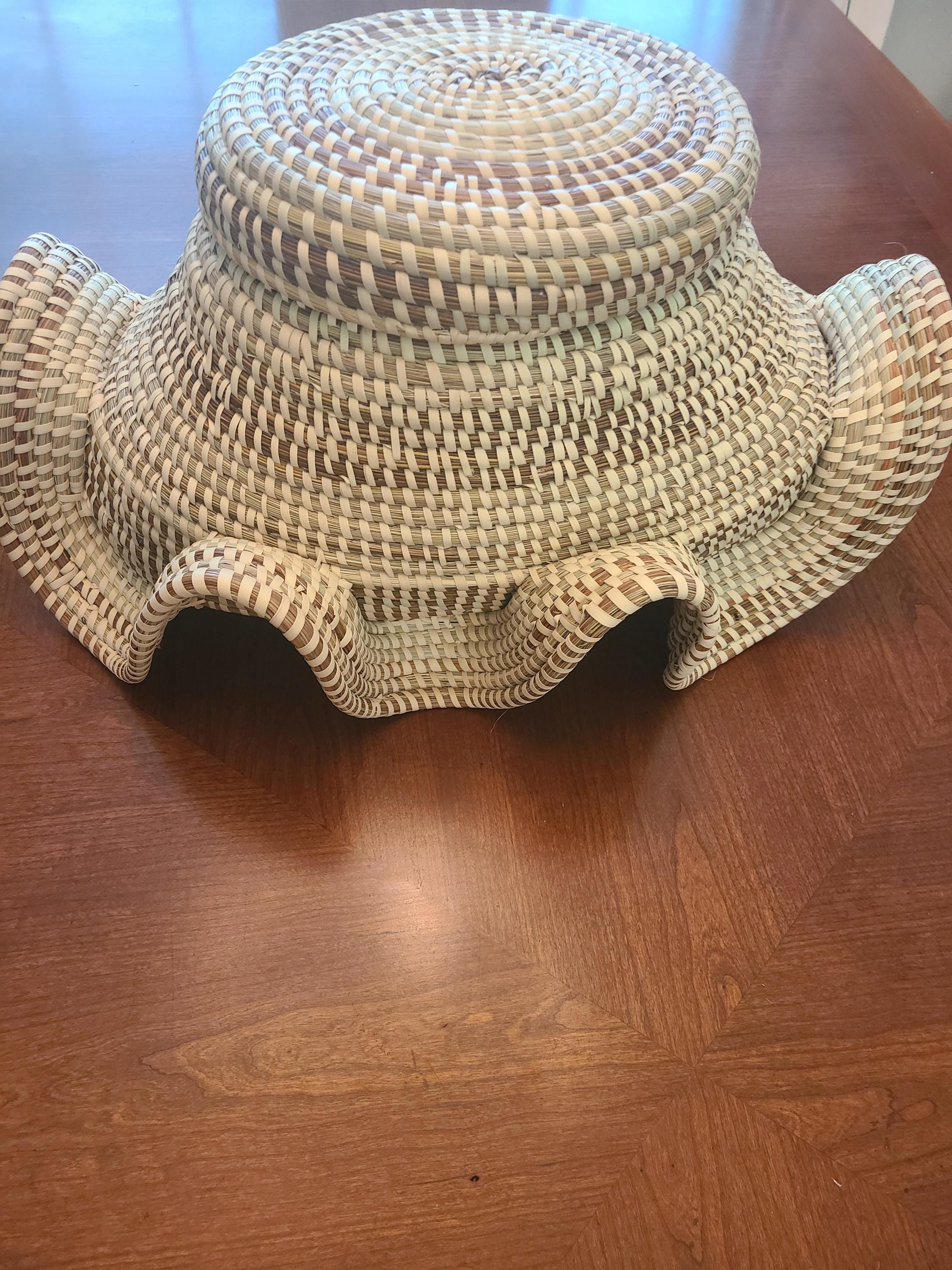 Covered oval Charleston Sweet Grass Basket with Braided Motif