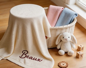 Couverture bébé personnalisée avec prénom brodé | 100 % coton tricoté doux | Décoration pour chambre de bébé | Cadeau de naissance