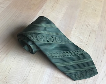 Vintage 1970s Wide Necktie Patterned Avocado Disco Era Kitschy Tie