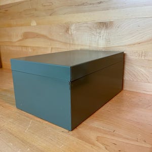 Vintage große Karteikartei Box Mitte des Jahrhunderts übergroße Kapazität grauer Stahl industrielle Notizkartenaufbewahrung für 8x5-Zoll-Karten und Dokumente
