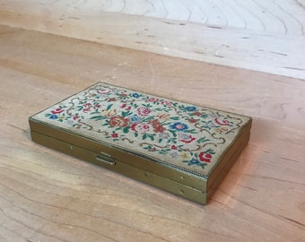 Vintage Powder Compact 1940s 50s Schildkraut Embroidered Petit Point Floral and Gold Tone Cosmetic Case