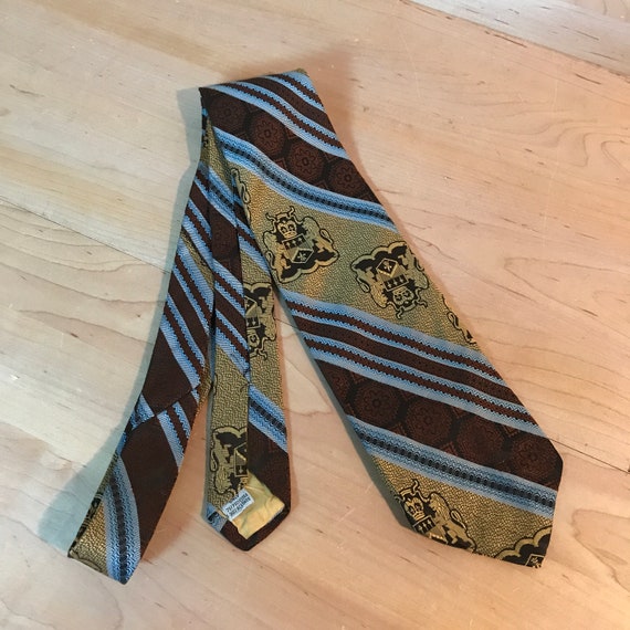 Vintage Super Wide Necktie 1970s Retro Heraldic M… - image 2