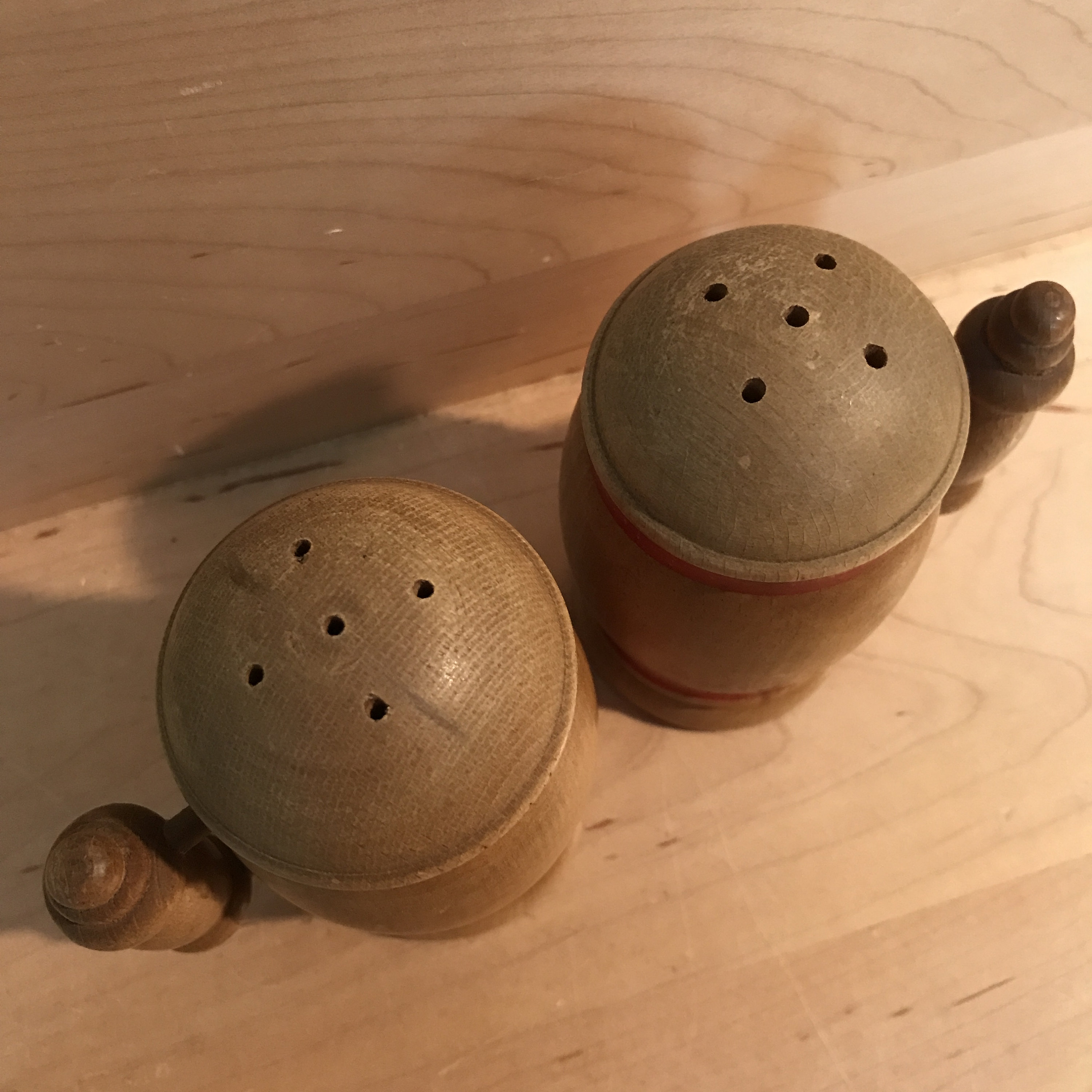 ヴィンテージ木製ソルト＆ペッパーシェーカー：ミッドセンチュリー