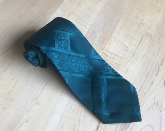 Vintage Don Loper Designer Necktie Patterned Emerald Green Polyester Disco Era Super Wide Tie