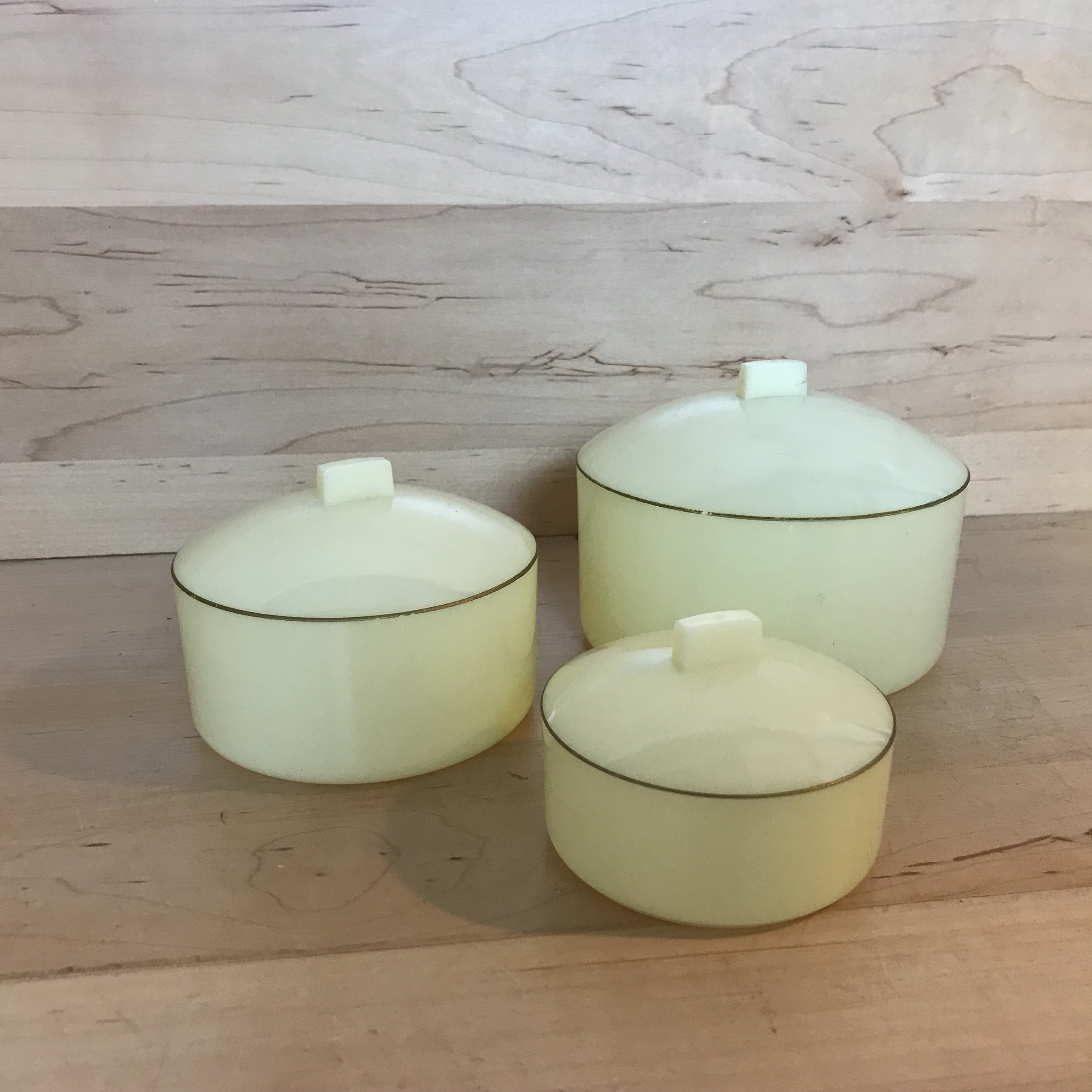 Vintage Plastic Vanity Set Dresser Containers Yellow Schwarz Etsy