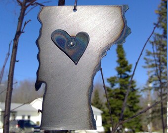 Small Vermont Wall Hanging with Heart