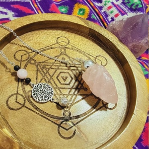 Pendolo dowsing al quarzo rosa ruvida