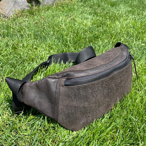 Leather banana bag, Fanny pack for men, unique sling, Leather pouch, Leather shoulder lightweight for any occasion