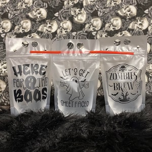 Halloween Reusable drink pouches with straw / Halloween drink pouch / booze bag / personalized adult drink pouch