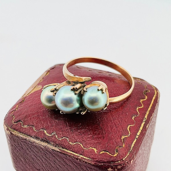 Vintage 1940s 9ct Yellow Gold 3 Pearl Ring - Size 7.25