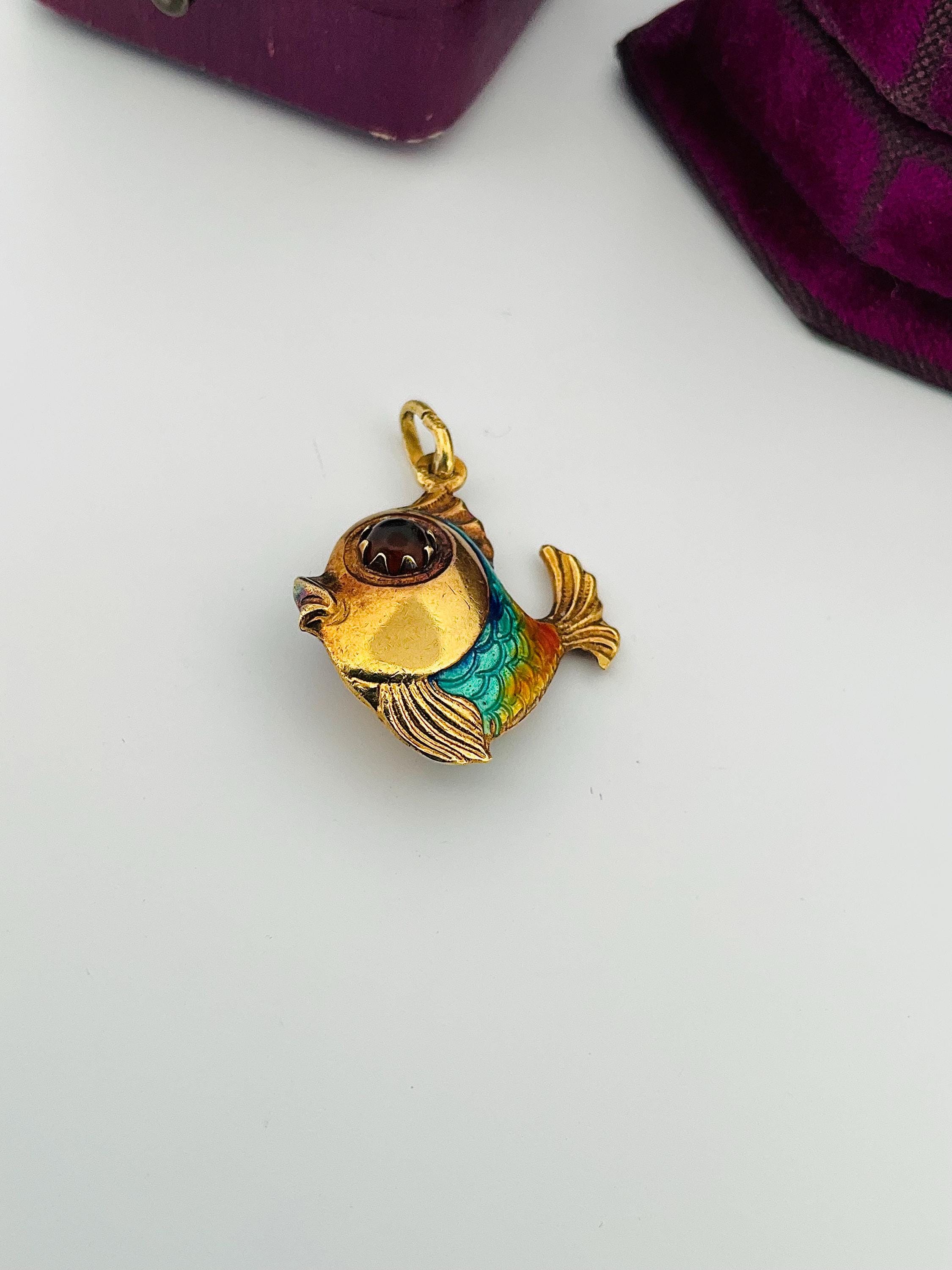 スペイン製【アンティーク魚飾金属盤】vergngene AUKtion19К Vintage 18k Yellow Gold Enamel Fish Pendant (AU54) - Etsy