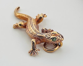Vintage 14k Yellow Gold Lizard Gecko Charm Pendant with Green Enamel Eyes