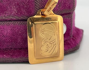 Vintage 10k Yellow Gold Mary With Child Pendant