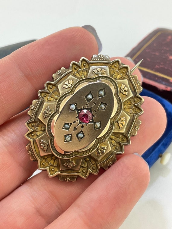 Victorian Pearl Ruby Paste Locket Back Brooch (G) - image 4