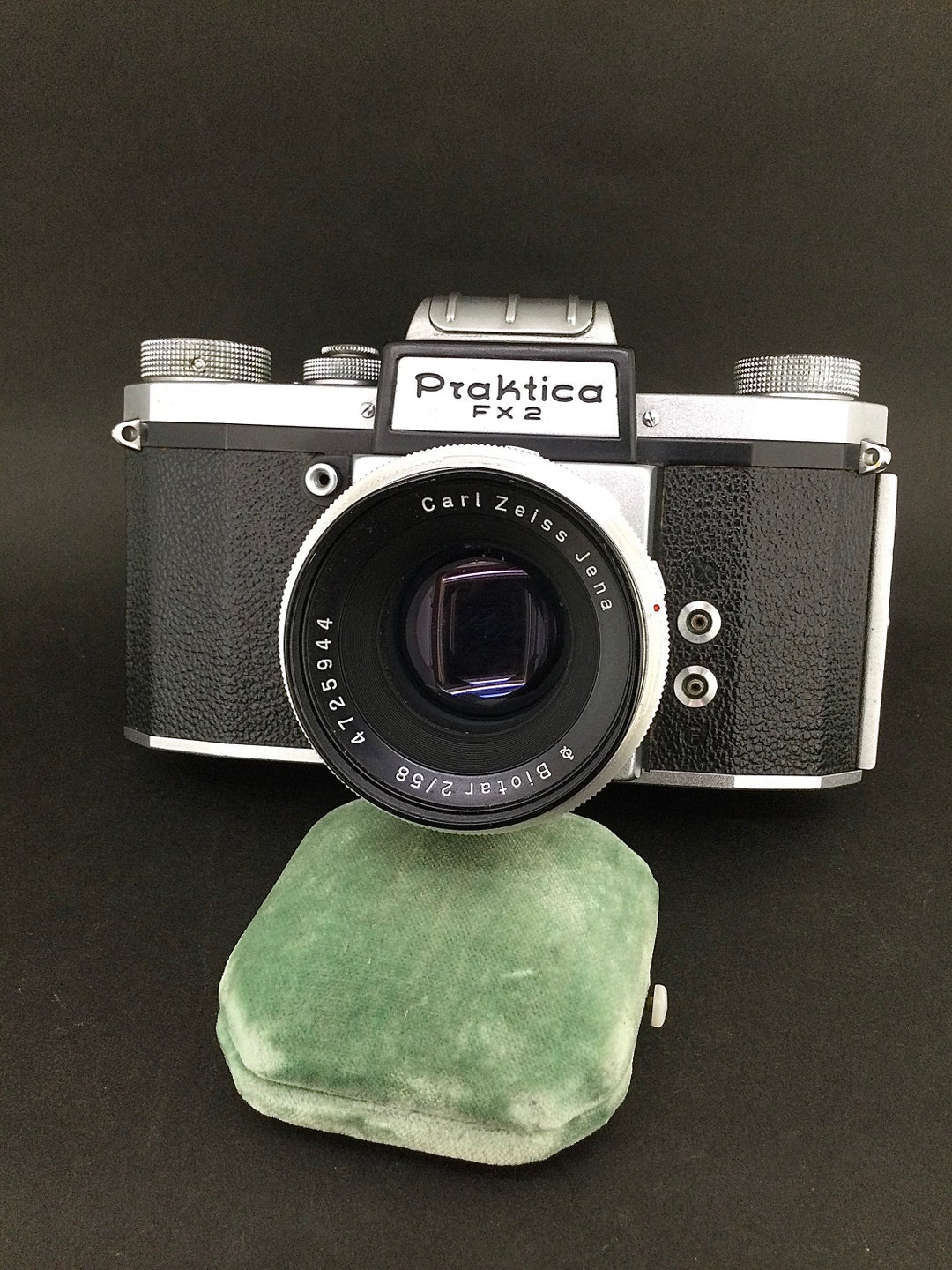 Vintage German Pracktica Camera With Carl Zeiss Jena Lens - Etsy