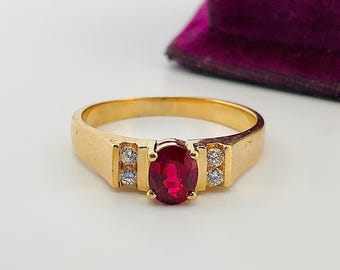 Anello vintage in oro giallo 18 carati con diamanti e rubino naturale da 0,57 ct - Misura 7,75