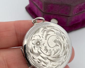 Vintage Sterling Silver Round Floral Locket