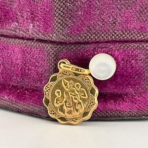 Vintage 10K Yellow Gold Religious Confirmation Charm Pendant