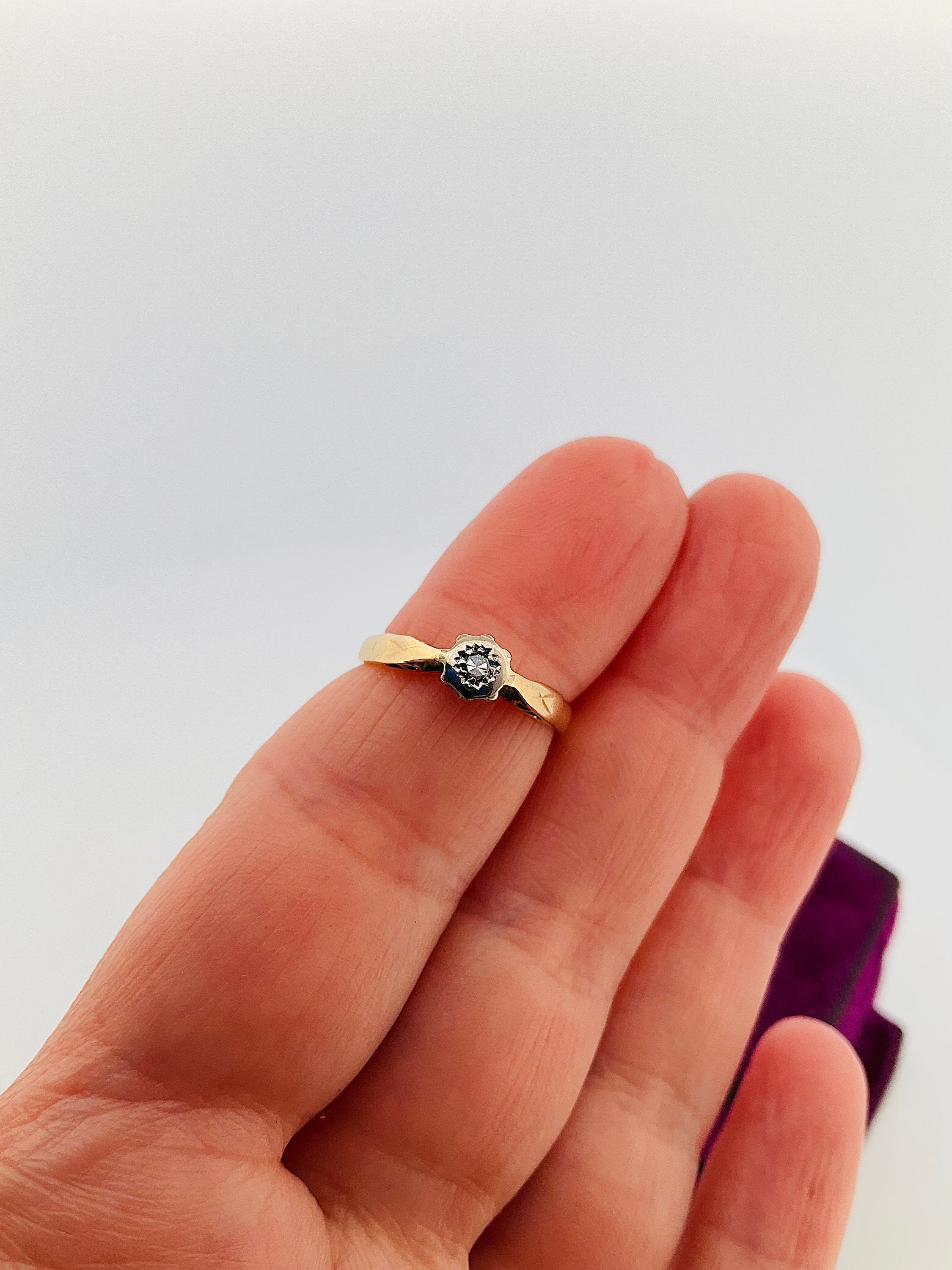 Antique 18k Yellow Gold Solitaire Diamond Ring - Size 4