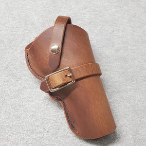 Ruger SP101 Leather Holster, with snap strap and barrel strap - Made in USA image 2