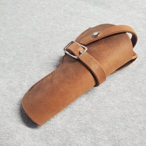 Ruger SP101 Leather Holster, with snap strap and barrel strap - Made in USA image 9