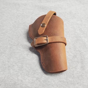 Ruger SP101 Leather Holster, with snap strap and barrel strap - Made in USA image 3