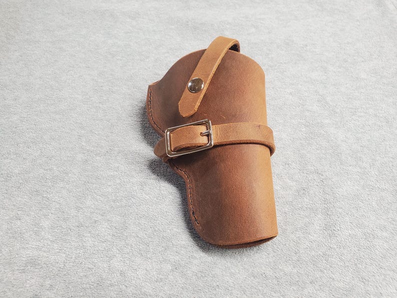 Ruger SP101 Leather Holster, with snap strap and barrel strap - Made in USA image 3