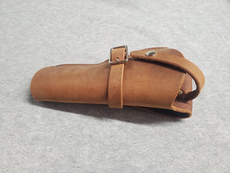 Ruger SP101 Leather Holster, with snap strap and barrel strap - Made in USA image 5