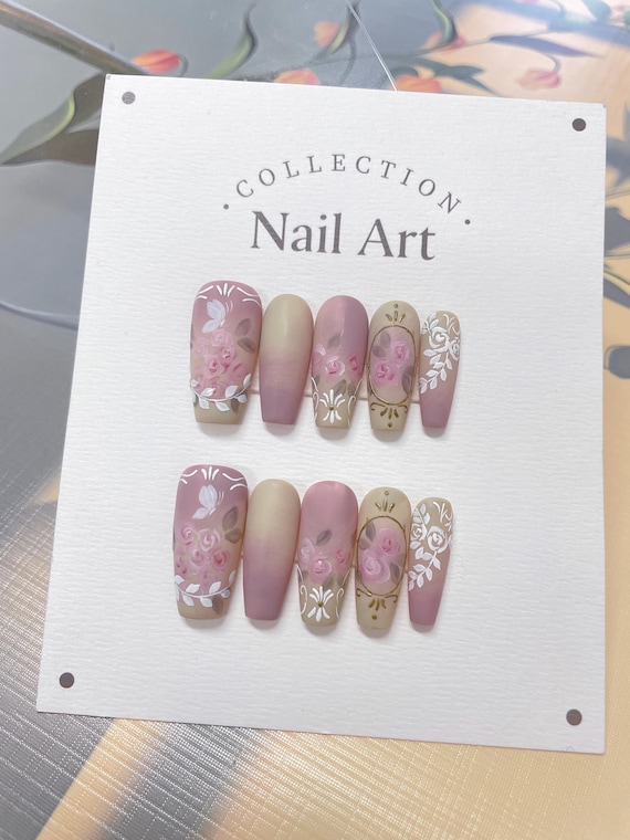 ネイル♡バラ売り不可 ピンクのバラのプレスオンネイル：手描きの再利用可能なフェイクネイル