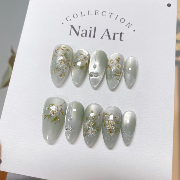 Blooming White Flowers Press On Nails: Hand Painted Reusable Faux Nails